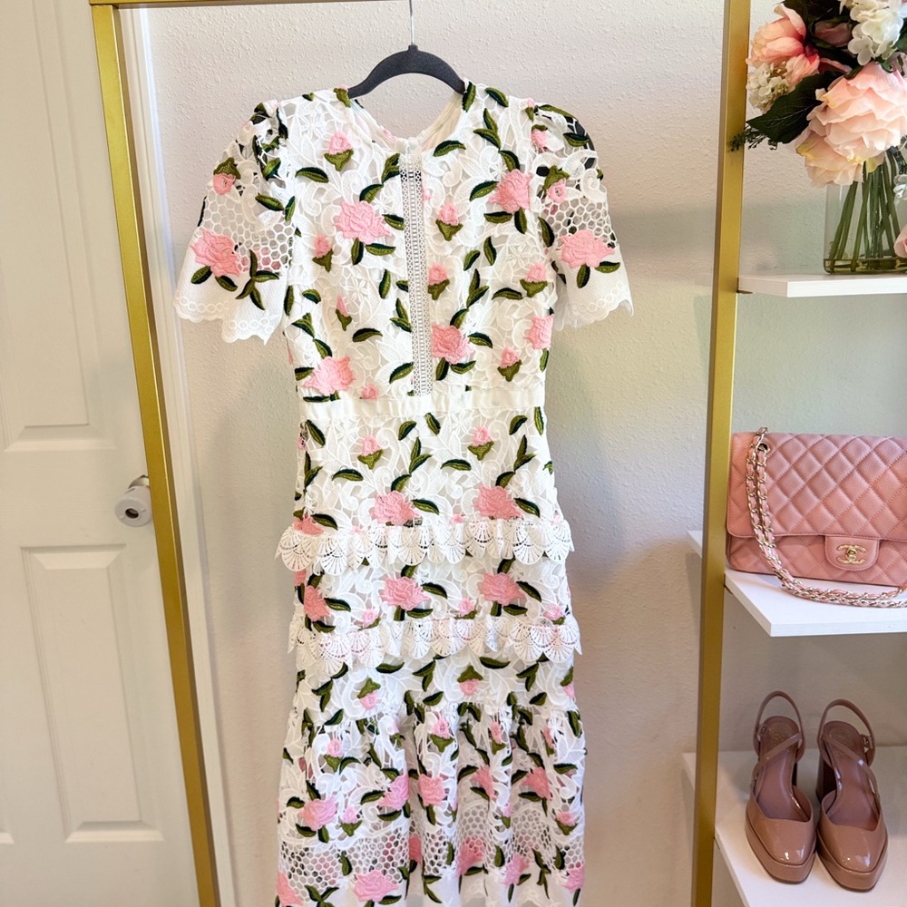Floral Lace Dress in White and Pink Midi size xs